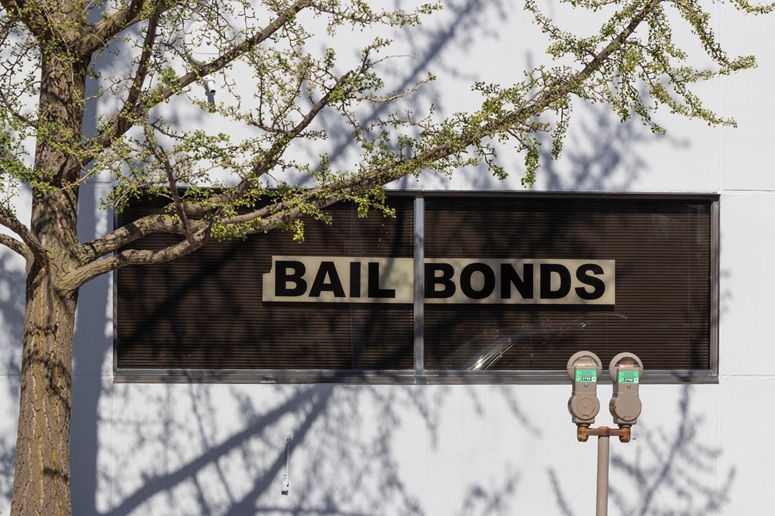 What’s the Difference Between Bail and Bond in New Jersey?